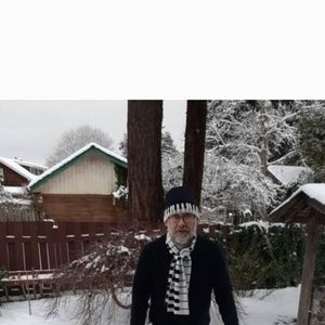 Meet your Posher, Bob